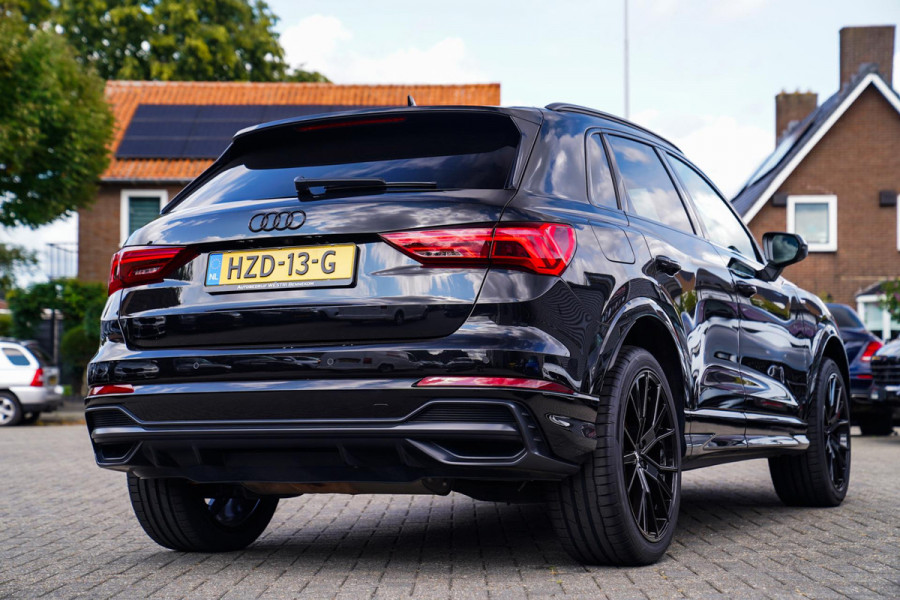 Audi Q3 45 TFSI e Business Edition | Sonos | Camera | Stuurwielverwarming
