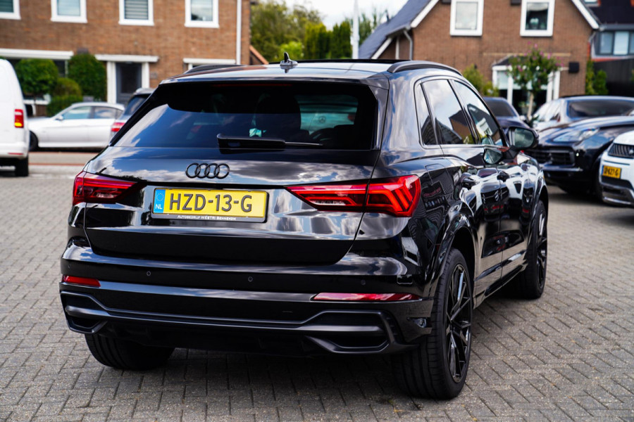 Audi Q3 45 TFSI e Business Edition | Sonos | Camera | Stuurwielverwarming