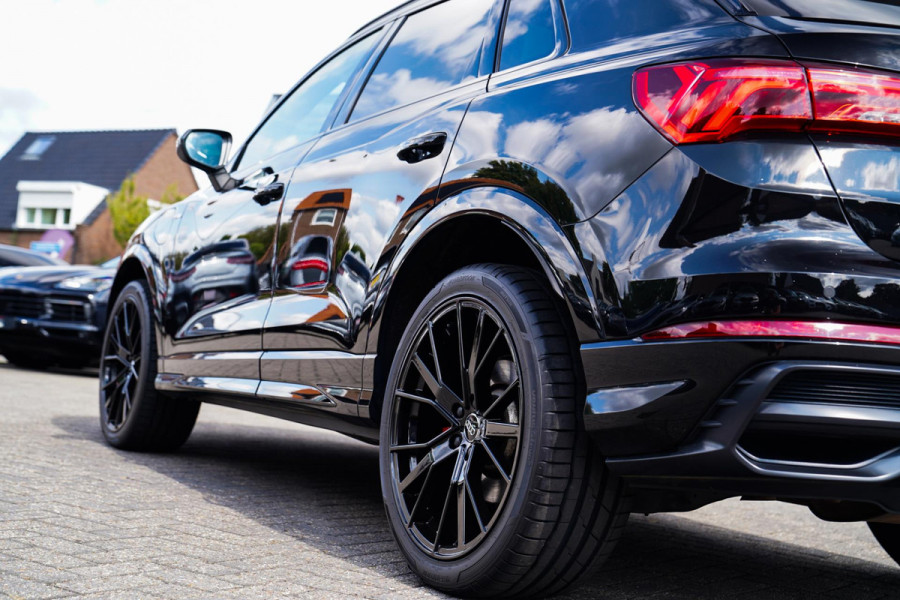 Audi Q3 45 TFSI e Business Edition | Sonos | Camera | Stuurwielverwarming
