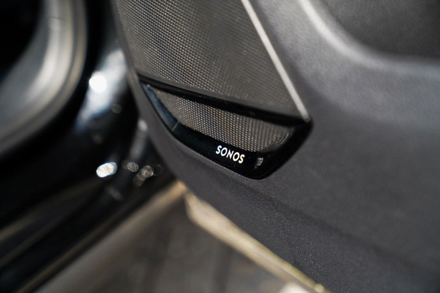 Audi Q3 45 TFSI e Business Edition | Sonos | Camera | Stuurwielverwarming