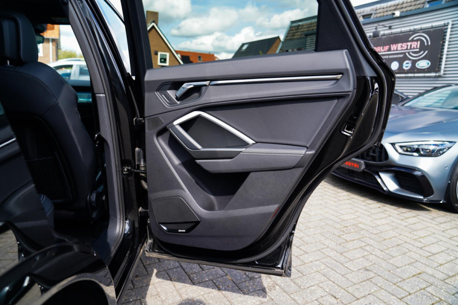 Audi Q3 45 TFSI e Business Edition | Sonos | Camera | Stuurwielverwarming