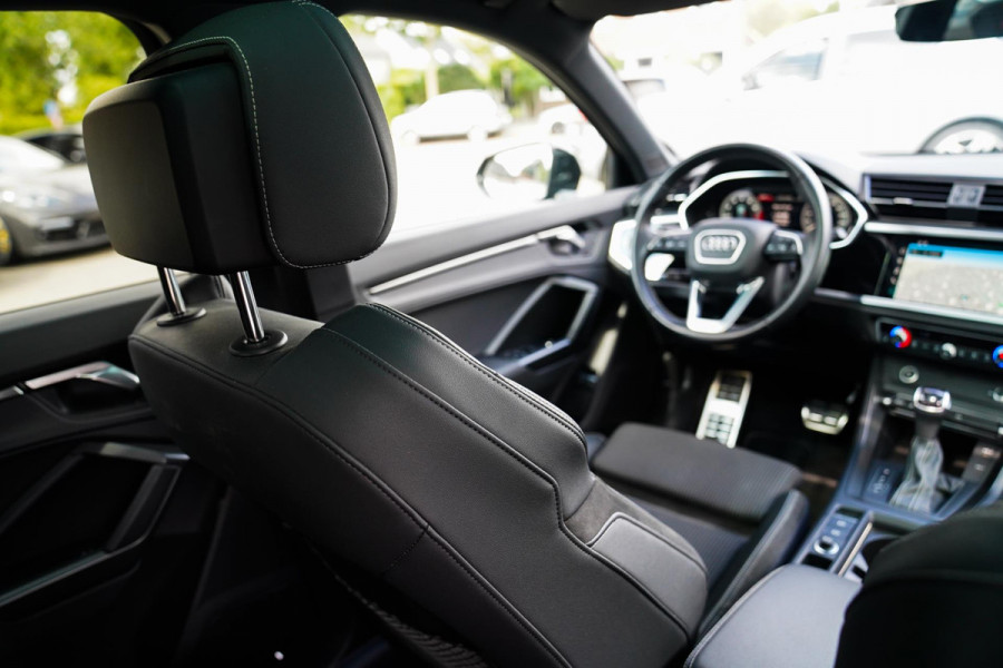 Audi Q3 45 TFSI e Business Edition | Sonos | Camera | Stuurwielverwarming