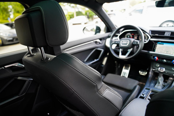 Audi Q3 45 TFSI e Business Edition | Sonos | Camera | Stuurwielverwarming