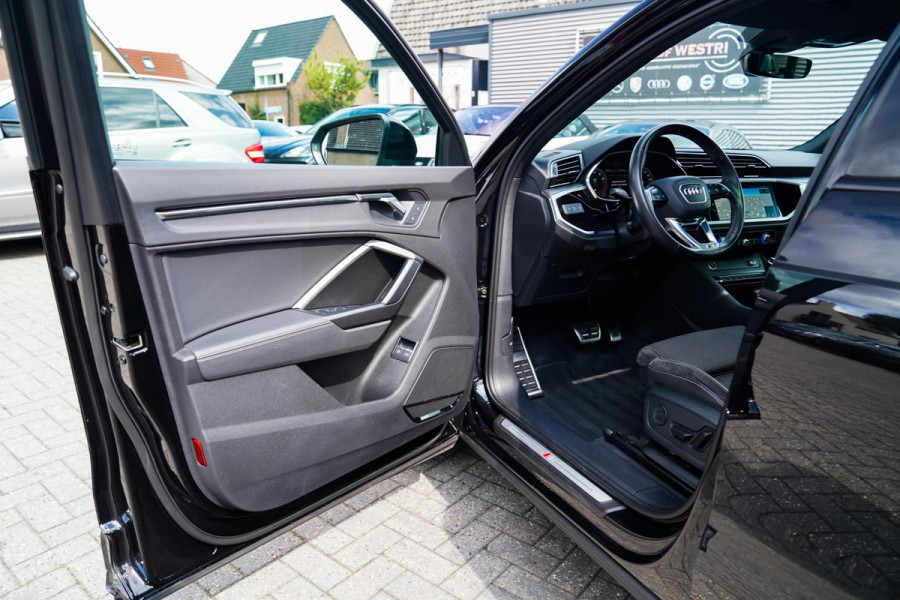Audi Q3 45 TFSI e Business Edition | Sonos | Camera | Stuurwielverwarming
