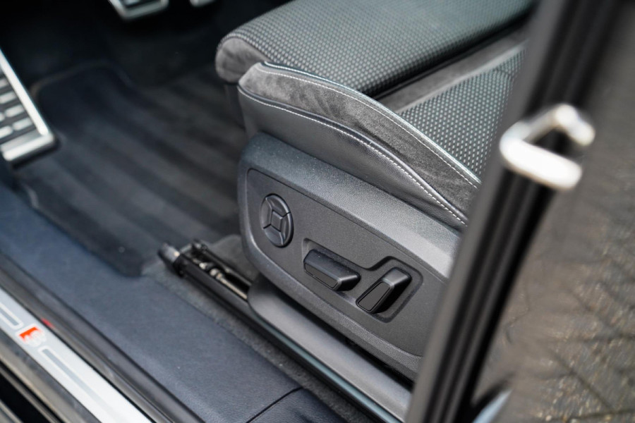 Audi Q3 45 TFSI e Business Edition | Sonos | Camera | Stuurwielverwarming