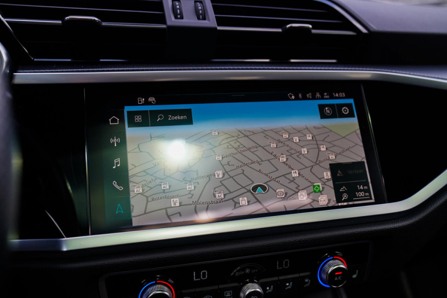 Audi Q3 45 TFSI e Business Edition | Sonos | Camera | Stuurwielverwarming
