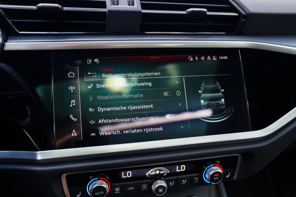 Audi Q3 45 TFSI e Business Edition | Sonos | Camera | Stuurwielverwarming