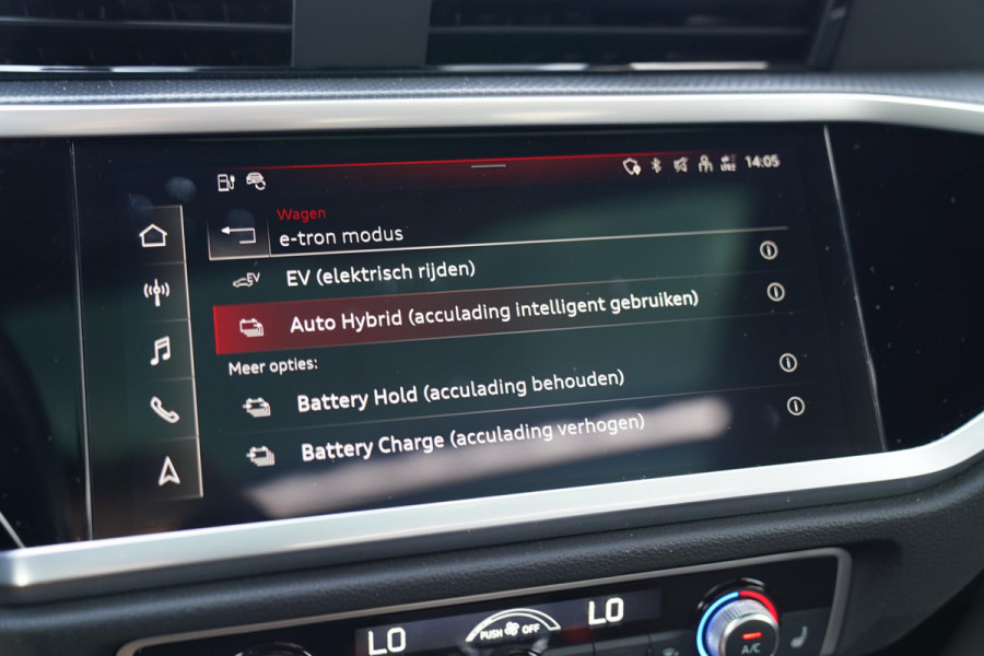 Audi Q3 45 TFSI e Business Edition | Sonos | Camera | Stuurwielverwarming