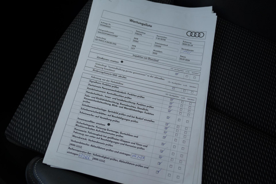 Audi Q3 45 TFSI e Business Edition | Sonos | Camera | Stuurwielverwarming