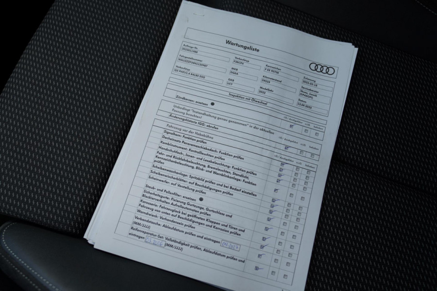 Audi Q3 45 TFSI e Business Edition | Sonos | Camera | Stuurwielverwarming