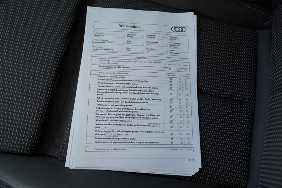 Audi Q3 45 TFSI e Business Edition | Sonos | Camera | Stuurwielverwarming