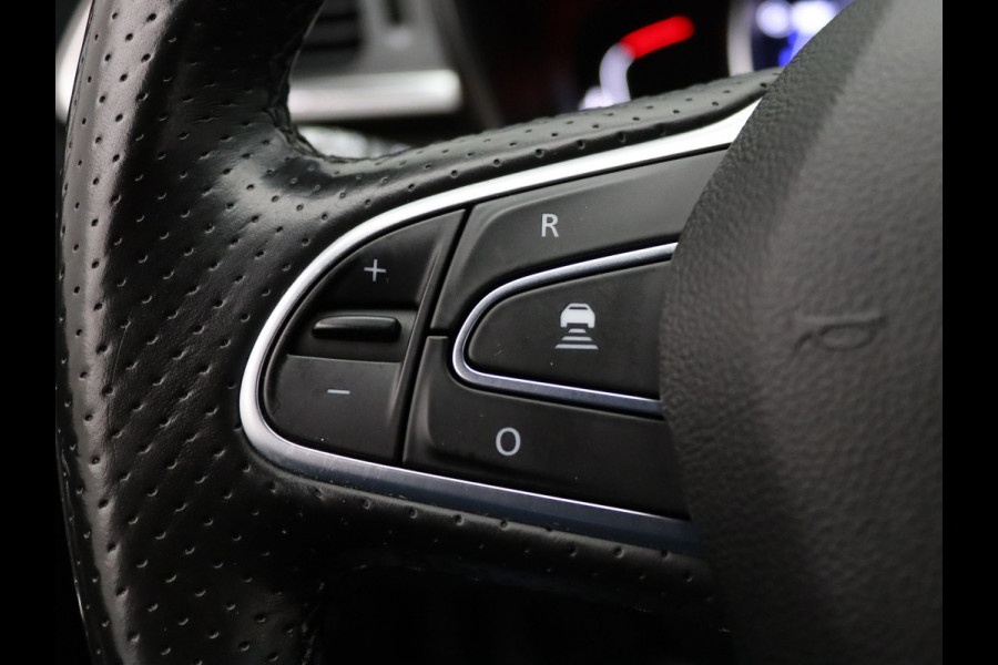 Renault Kadjar 160pk TCe Black Edition Automaat Camera | Cruise | Navi | Parkeersens. v+a | Stoelverw. | Trekhaak