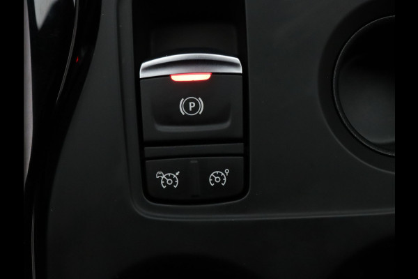 Renault Kadjar 160pk TCe Black Edition Automaat Camera | Cruise | Navi | Parkeersens. v+a | Stoelverw. | Trekhaak