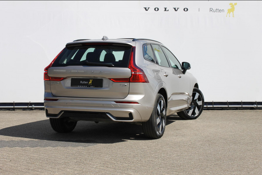 Volvo XC60 T6 350PK Autm. Plug-in hybrid AWD Ultra Dark Head-Up display / Panoramisch schuif-kanteldak / 360graden rondom zichtcamera / lederen bekleding / 20" lichtmetalen velgen
