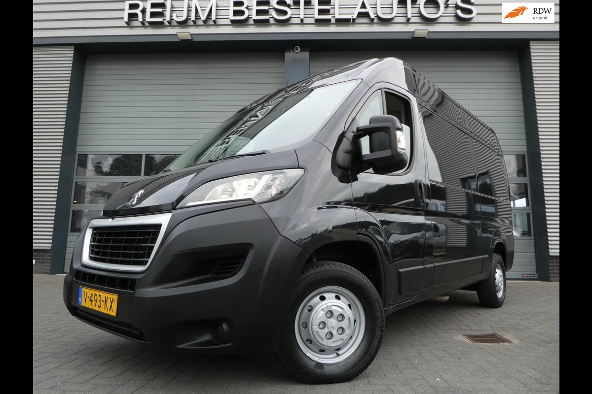 Peugeot Boxer 330 2.0 BlueHDI L2H2, Euro 6, 130pk, Airco, Camera, 3-Zits. Peugeot Boxer 330 2.0 BlueHDI L2H2, Euro 6, 130pk, Airco, Camera, 3-Zits.