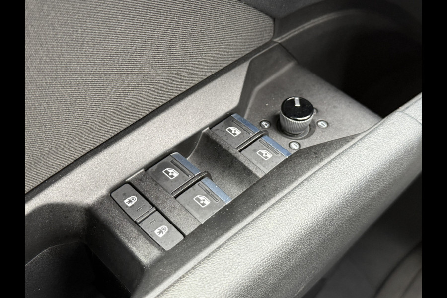 Audi Q4 e-tron 35 Launch edition Advanced 55 kWh | SOH 93% | Trekhaak | Apple carplay | 20''Inch