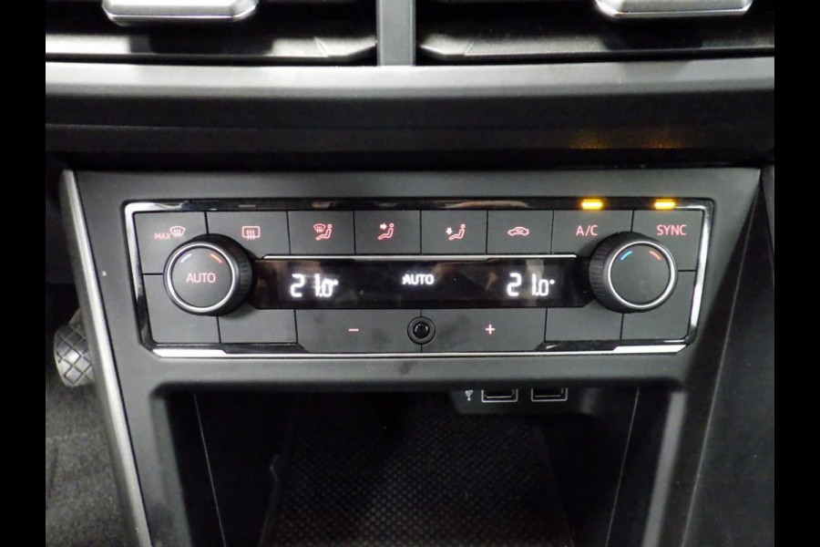 Volkswagen Polo 1.0 TSI Comfortline Business Airco|ECC Navi Carplay Adaptive Cruise Control PDC VA 15" LM Velgen
