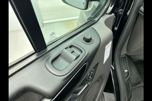 Ford Transit Custom 290 2.0 TDCI L2H1 Sport Airco ACC Bluetooth Navi Trekhaak Stoelverwarming