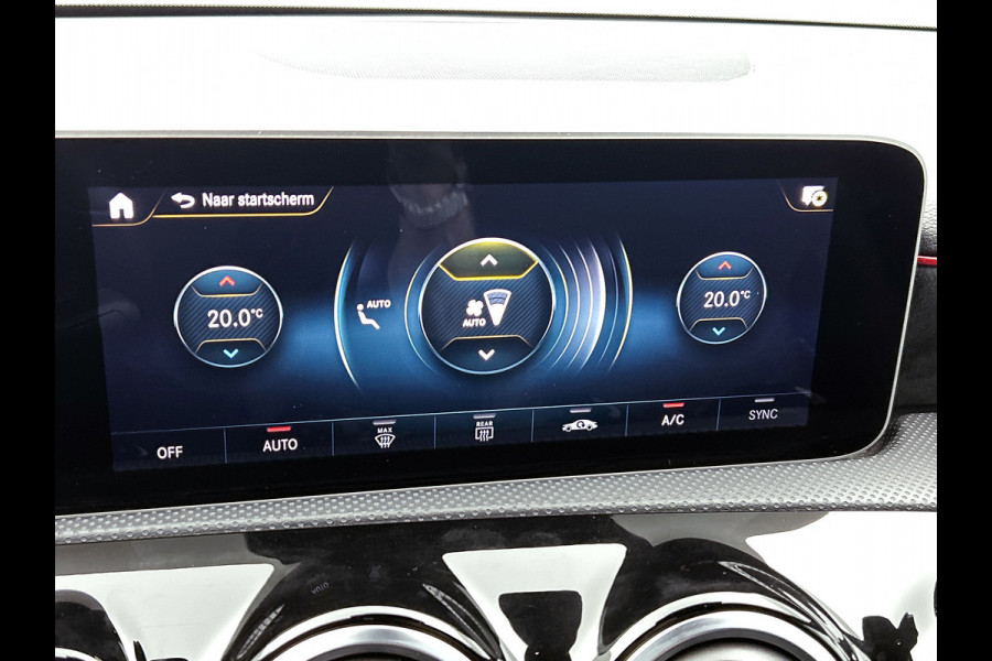 Mercedes-Benz A-Klasse 200 Business Solution AMG(NL-auto, Dealer onderhoud, Trekhaak, Navi, Camera, StoelV, Etc)