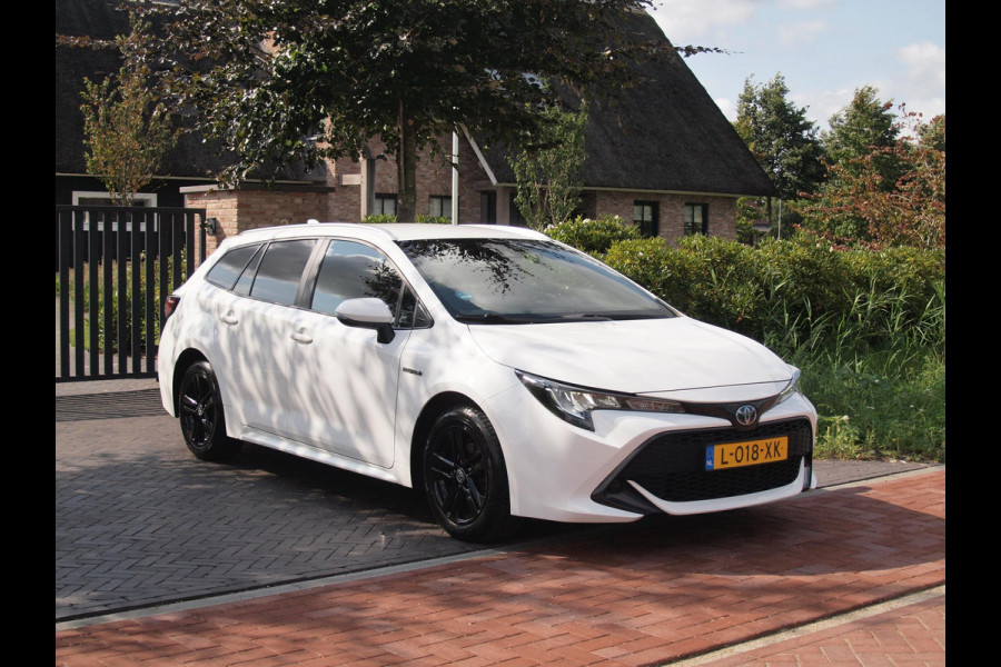 Toyota Corolla Touring Sports 1.8 Hybrid Black Style-pakket | 17 Inch | Camera | Apple Carplay | Cruise Control | NL-Auto | Toyota Corolla Touring Sports 1.8 Hybrid Black Style-pakket | 17 Inch | Camera | Apple Carplay | Cruise Control | NL-Auto |