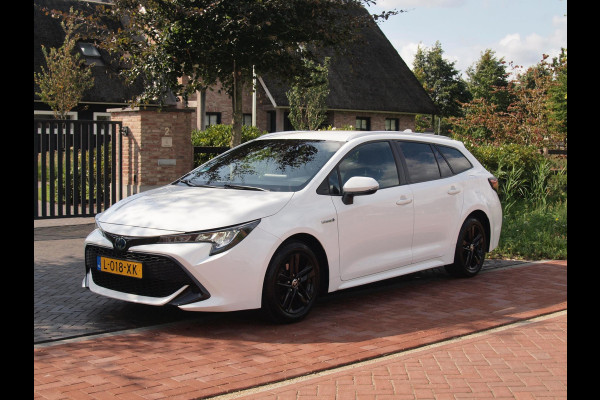 Toyota Corolla Touring Sports 1.8 Hybrid Black Style-pakket | 17 Inch | Camera | Apple Carplay | Cruise Control | NL-Auto | Toyota Corolla Touring Sports 1.8 Hybrid Black Style-pakket | 17 Inch | Camera | Apple Carplay | Cruise Control | NL-Auto |