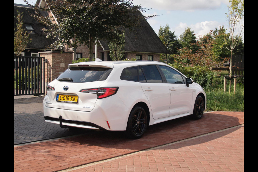 Toyota Corolla Touring Sports 1.8 Hybrid Black Style-pakket | 17 Inch | Camera | Apple Carplay | Cruise Control | NL-Auto | Toyota Corolla Touring Sports 1.8 Hybrid Black Style-pakket | 17 Inch | Camera | Apple Carplay | Cruise Control | NL-Auto |