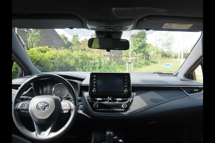 Toyota Corolla Touring Sports 1.8 Hybrid Black Style-pakket | 17 Inch | Camera | Apple Carplay | Cruise Control | NL-Auto | Toyota Corolla Touring Sports 1.8 Hybrid Black Style-pakket | 17 Inch | Camera | Apple Carplay | Cruise Control | NL-Auto |