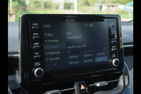 Toyota Corolla Touring Sports 1.8 Hybrid Black Style-pakket | 17 Inch | Camera | Apple Carplay | Cruise Control | NL-Auto | Toyota Corolla Touring Sports 1.8 Hybrid Black Style-pakket | 17 Inch | Camera | Apple Carplay | Cruise Control | NL-Auto |