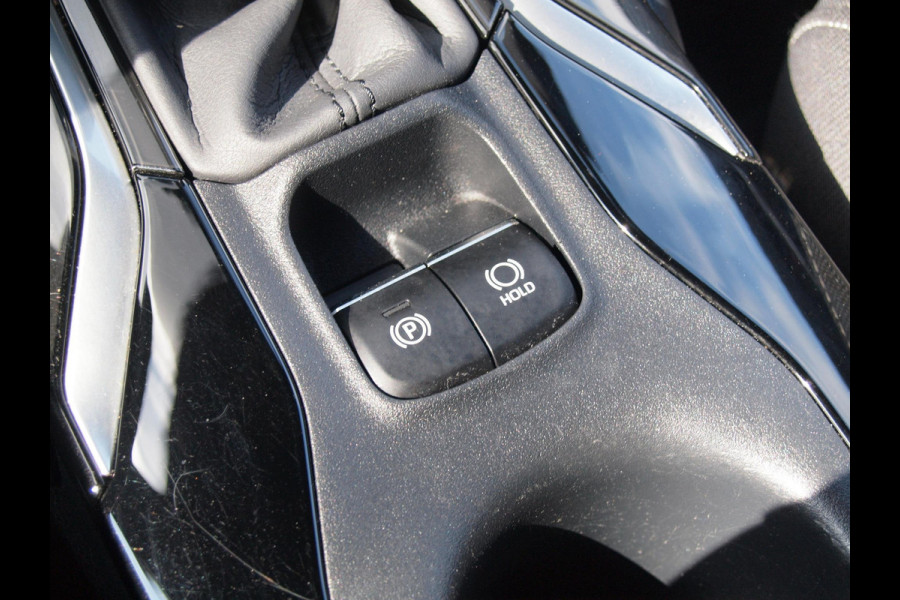 Toyota Corolla Touring Sports 1.8 Hybrid Black Style-pakket | 17 Inch | Camera | Apple Carplay | Cruise Control | NL-Auto | Toyota Corolla Touring Sports 1.8 Hybrid Black Style-pakket | 17 Inch | Camera | Apple Carplay | Cruise Control | NL-Auto |