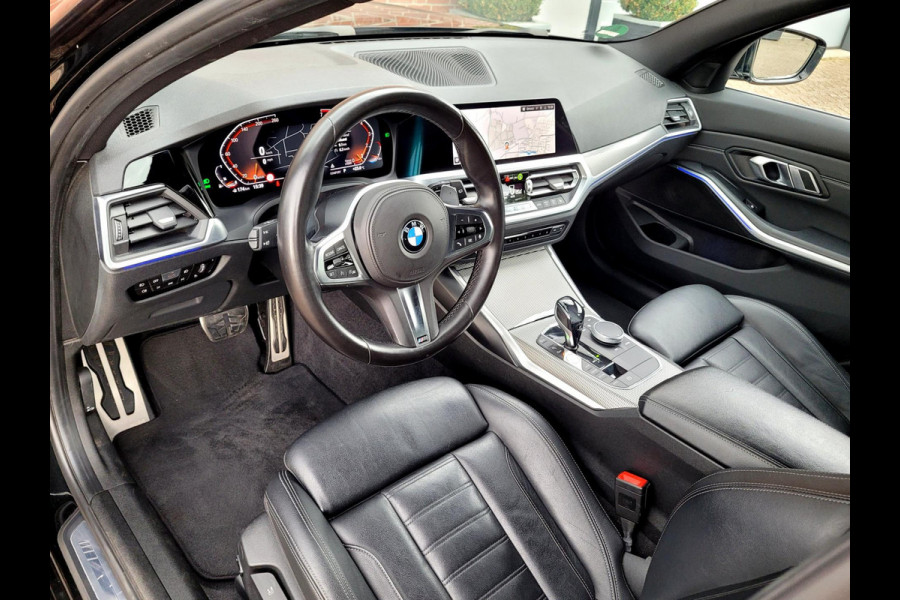 BMW 3 Serie Touring 320i M-sport - Camera, HIFI, DAB, Wifi, Carplay (BTW NL NAP)