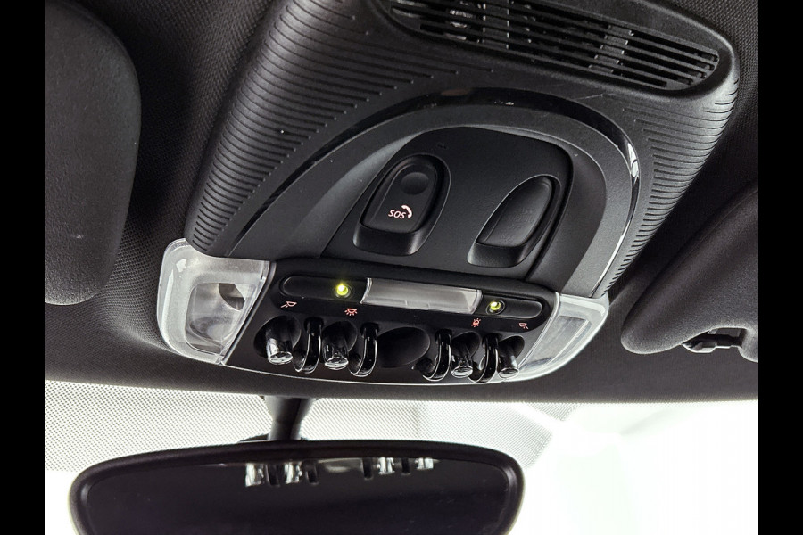 MINI Mini 1.5 One Chili 5drs Face Lift (Goed OnderH, Navi, Carplay, ParkeerS V+A, StoelV, Climate Con, Etc)