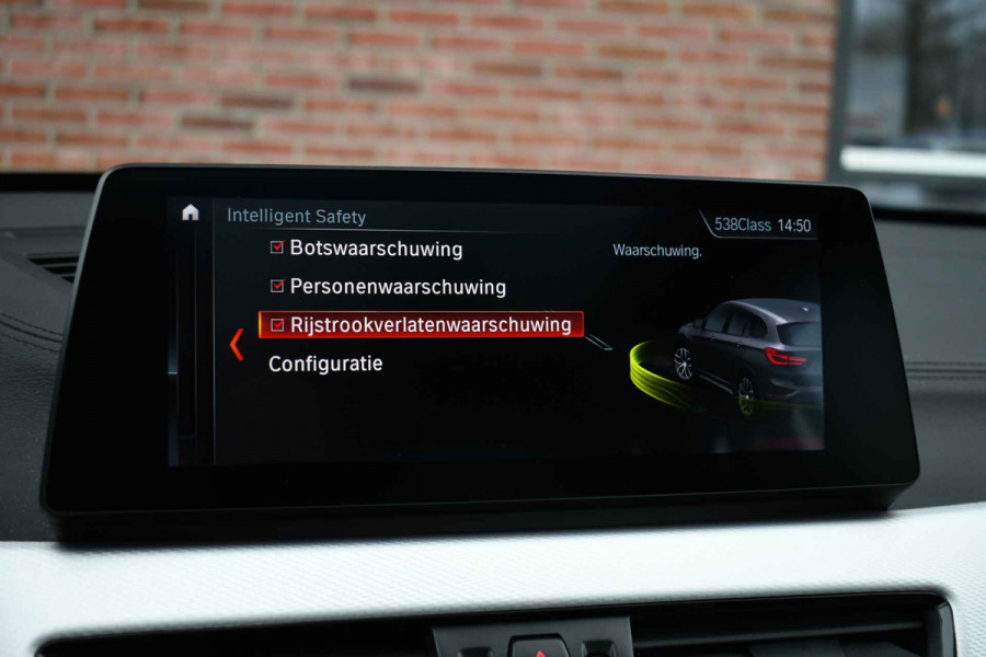 BMW X1 xDrive25e M-Sport Pano ACC Trekh HUD
