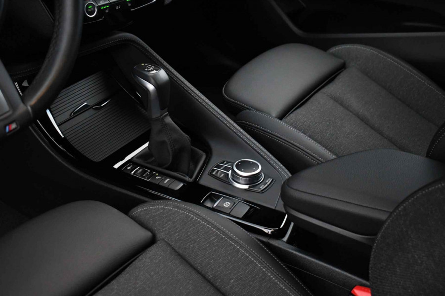 BMW X1 xDrive25e M-Sport Pano ACC Trekh HUD