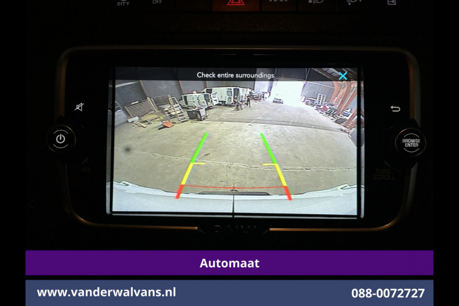 Iveco Daily 35S14V 136pk Automaat 3500kg Trekhaak L2H2 Euro6 Airco | Camera | Navigatie LED, Cruiscontrol, Chauffeursstoel, Bijrijdersbank