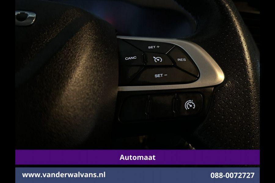 Iveco Daily 35S14V 136pk Automaat 3500kg Trekhaak L2H2 Euro6 Airco | Camera | Navigatie LED, Cruiscontrol, Chauffeursstoel, Bijrijdersbank