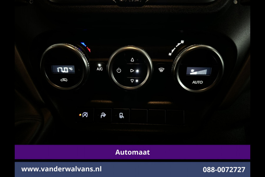 Iveco Daily 35S14V 136pk Automaat 3500kg Trekhaak L2H2 Euro6 Airco | Camera | Navigatie LED, Cruiscontrol, Chauffeursstoel, Bijrijdersbank
