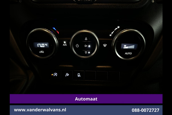 Iveco Daily 35S14V 136pk Automaat 3500kg Trekhaak L2H2 Euro6 Airco | Camera | Navigatie LED, Cruiscontrol, Chauffeursstoel, Bijrijdersbank