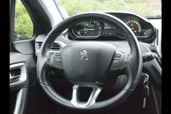 Peugeot 2008 1.2 PureTech Active | Cruise Control | Trekhaak | Airco | Bluetooth |