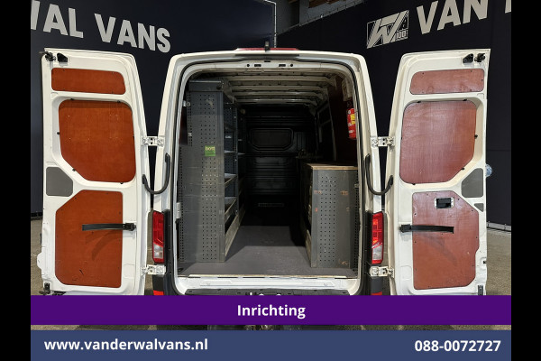 Volkswagen Crafter 2.0 TDI 177pk 3500kg Trekhaak Achterwiel aandrijving L3H3 L2H2 Inrichting Euro6 Airco | Camera | Navigatie | Apple Carplay Android Auto, Cruiscontrol, Chauffeursstoel, Verwarmde Voorruit, Parkeersensoren