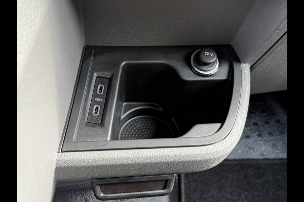 Volkswagen Transporter 2.0 TDI L2H1 30 DC Highline | Camera | Trekhaak | Automaat