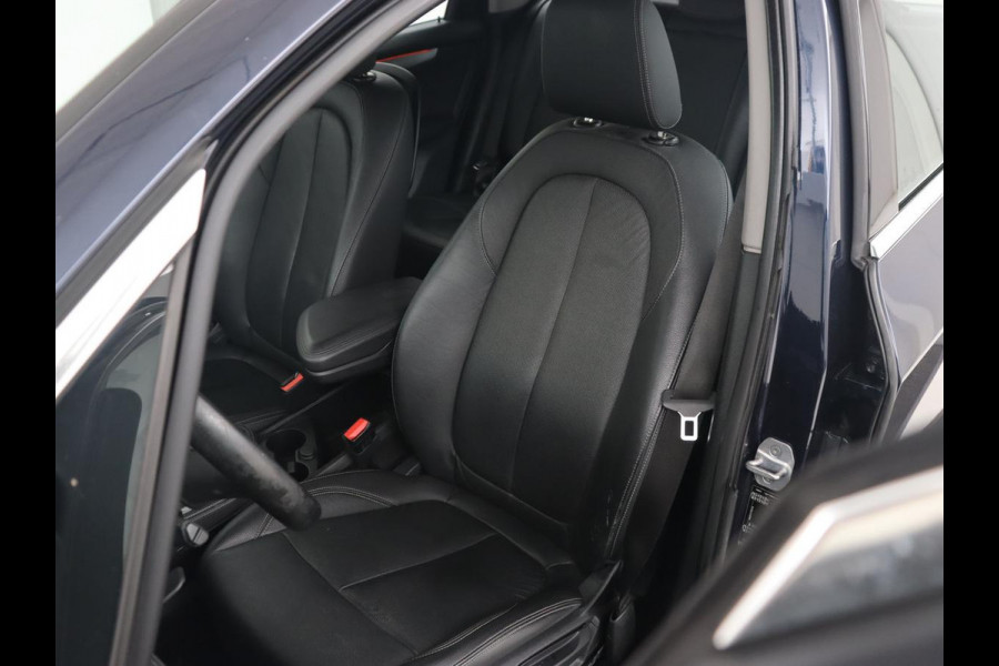 BMW 2 Serie Active Tourer 225xe iPerformance High Executive | Trekhaak | Cruise Control | Leder | Automaat | Stoelverwarming | Navigatie | PDC | Bluetooth | LMV 17 inch | PHEV
