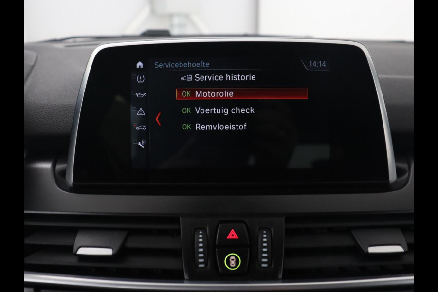 BMW 2 Serie Active Tourer 225xe iPerformance High Executive | Trekhaak | Cruise Control | Leder | Automaat | Stoelverwarming | Navigatie | PDC | Bluetooth | LMV 17 inch | PHEV