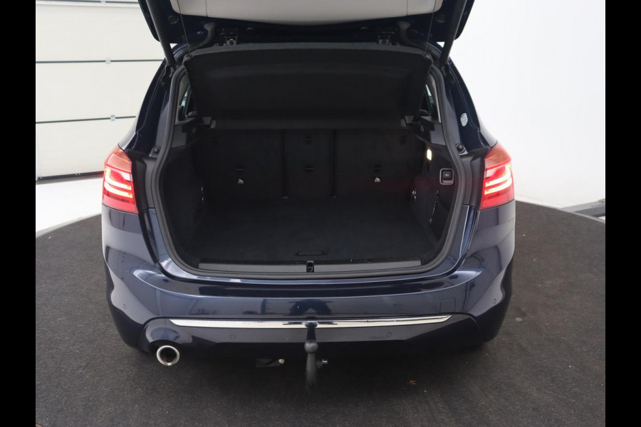 BMW 2 Serie Active Tourer 225xe iPerformance High Executive | Trekhaak | Cruise Control | Leder | Automaat | Stoelverwarming | Navigatie | PDC | Bluetooth | LMV 17 inch | PHEV