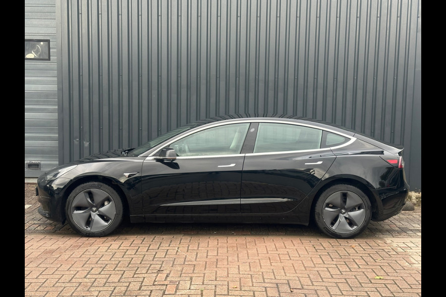 Tesla Model 3 Standard RWD Plus 60 kWh