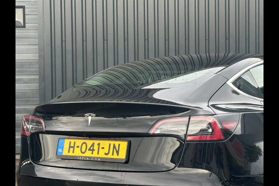 Tesla Model 3 Standard RWD Plus 60 kWh