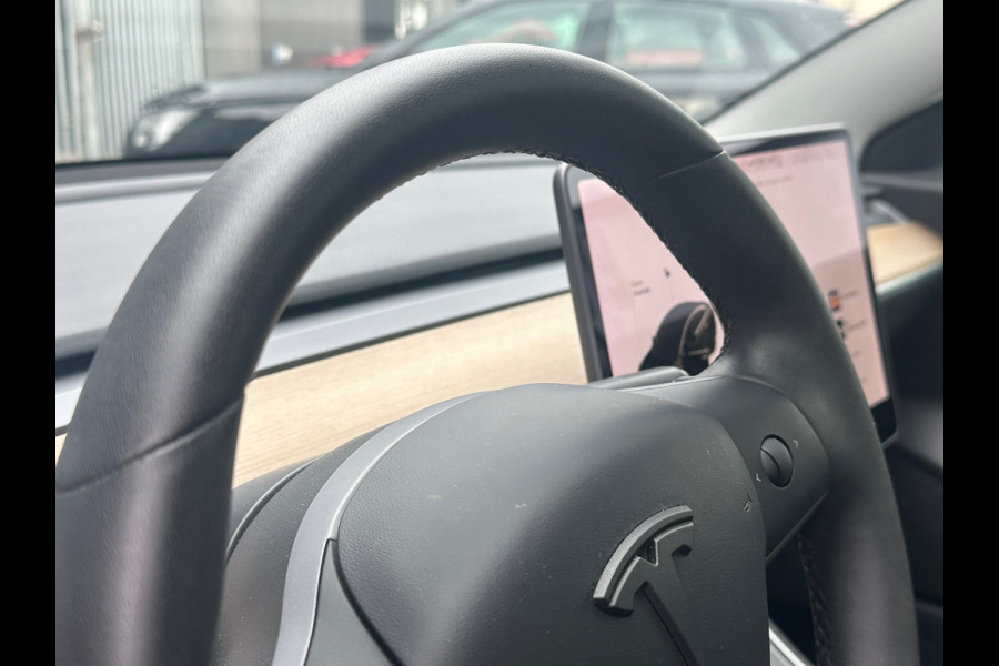Tesla Model 3 Standard RWD Plus 60 kWh