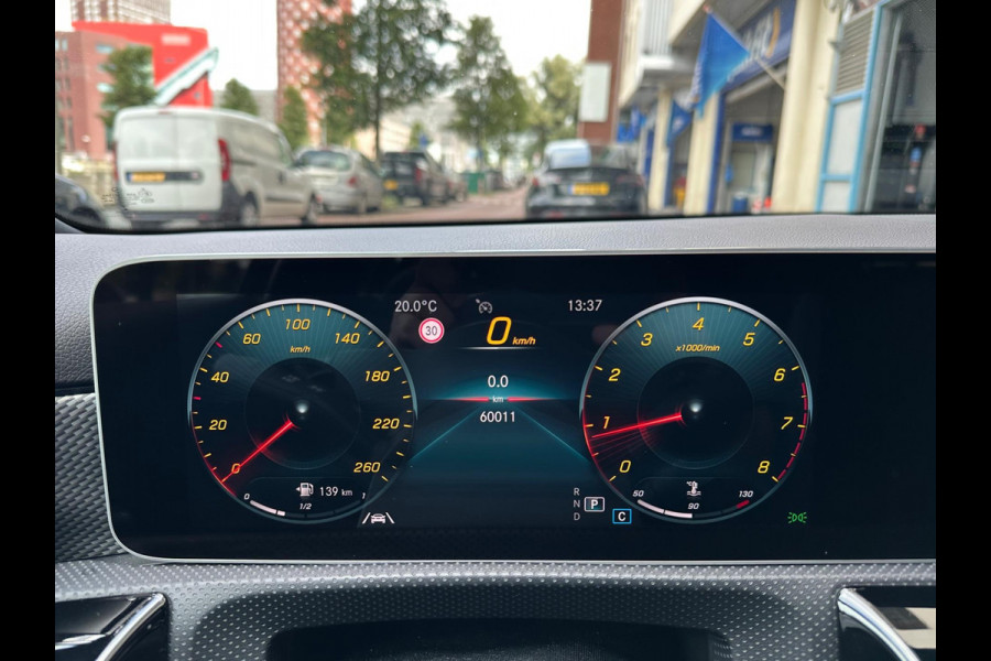 Mercedes-Benz A-Klasse 200 Premium Automaat Leer Navi