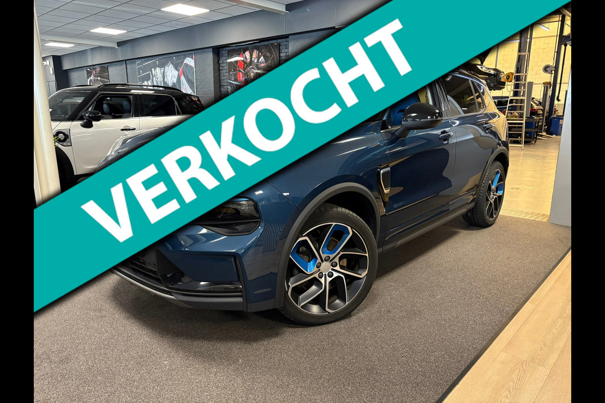 Lynk & Co 01 1.5 / pano / 360 camera / model 2023 / Infinity / navi / stoelverwarming