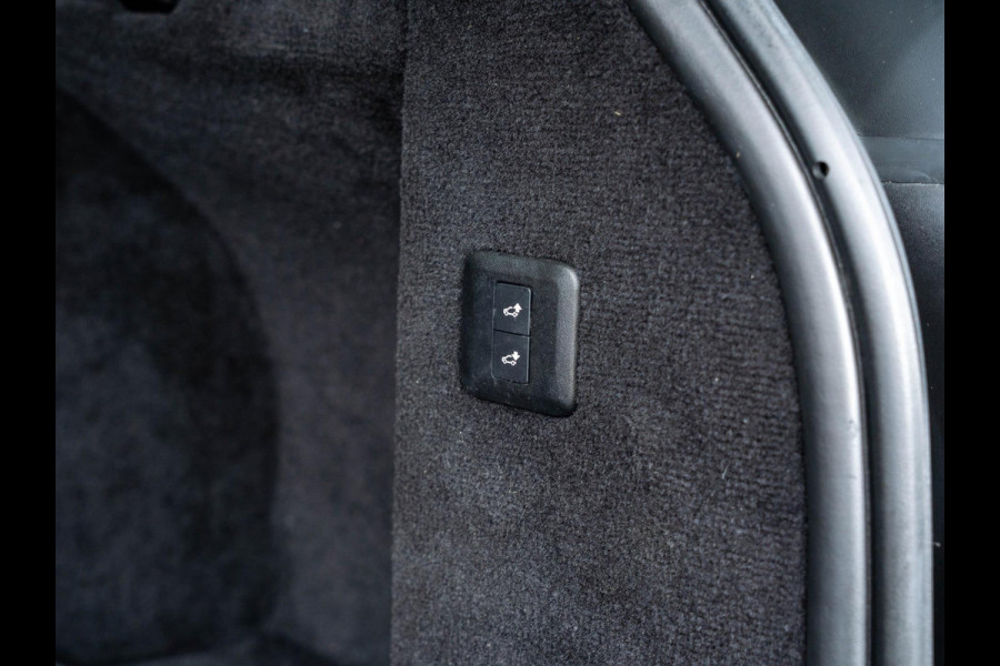 Land Rover Range Rover Sport P400e HSE Dynamic Stealth Edition / Head up / ACC / Stoel verkoeling / Ionisatie / Pano