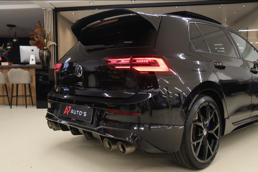 Volkswagen Golf 2.0 TSI R 4Motion AKRAP/PANO/HEADUP/IQ/H-K/BOMVOL